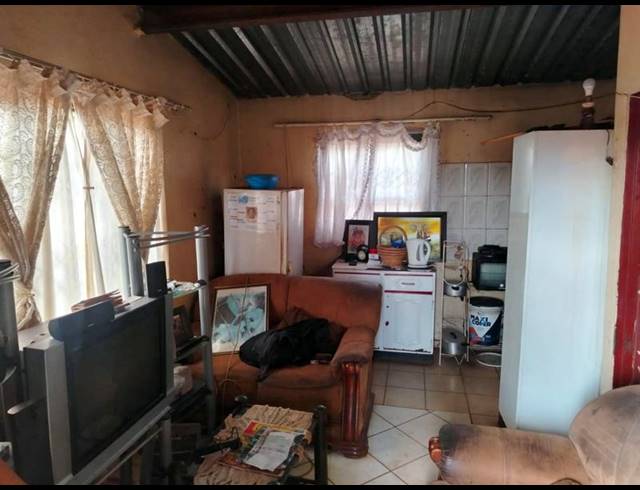 1 BEDROOM HOUSE FOR SALE IN DOORNKOP
